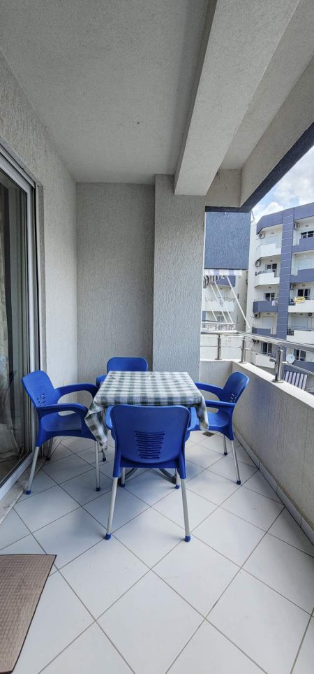 Vlore, jepet me qera apartament Kati 5, 75 m² 50 Euro (Lungomare)