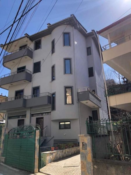 Tirane, shitet Vile 3+1+BLK Kati 5, 343 m² 800.000 Euro (Vilat Gjermane)