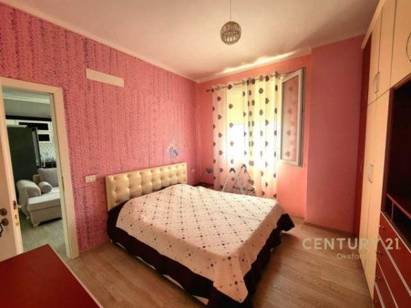 Tirane, jepet me qera 1+1 Kati 2, 350 Euro