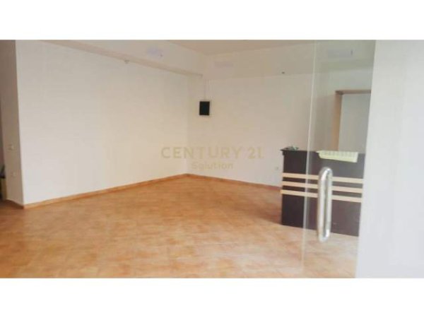 Tirane, ofert ambjent biznesi Kati 0, 80 m² 450 Euro  (Komuna e Parisit)