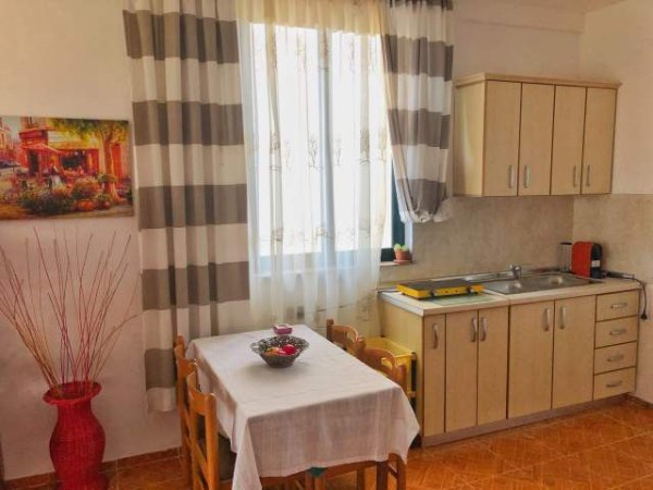 Spille, jepet me qera apartament 1+1+BLK Kati 3, 50 m² 2.500 Leke (Rruga e Pishave, Spille)