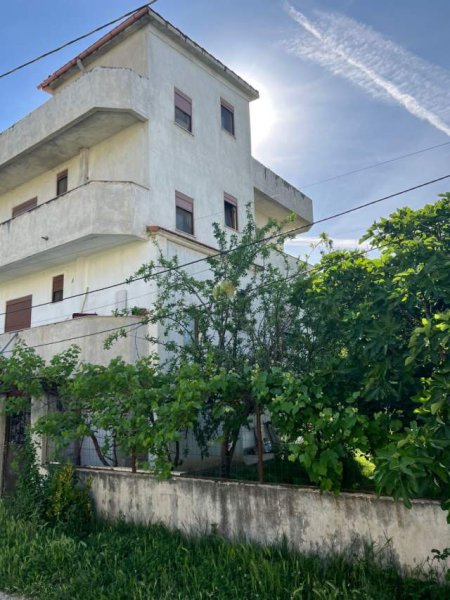 Tirane, shitet Vile 3 Katshe 350 m² 170.000 Euro (Katund I Ri, Yrshek)