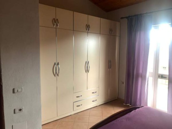Tirane, jepet me qera apartament 2+1+BLK Kati 4, 150 m² 40.000 Leke