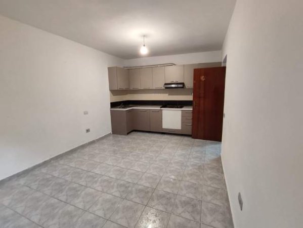 Tirane, apartament 1+1+BLK Kati 1, 72 m² 320 Euro