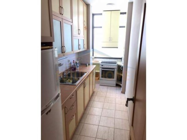 Tirane, jap me qera apartament 2+1+A+BLK Kati 5, 85 m² 500 Euro (Faik Konica)