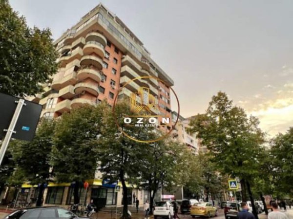 Tirane, shitet ambjent biznesi Kati 2, 127 m² 381.000 Euro (ISH BLLOKU)