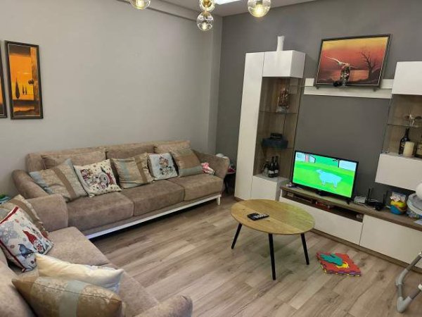 Tirane, jepet me qera apartament 2+1+BLK Kati 6, 120 m² 500 Euro (GREEN CITY)