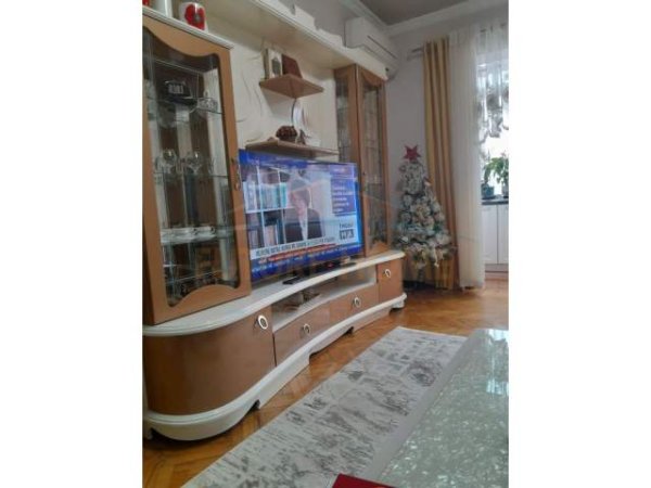 Tirane, jepet me qera apartament 2+1 Kati 4, 72 m² 600 Euro (Myslym Shyri)