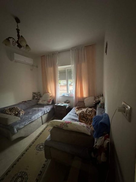 Tirane, shitet apartament 1+1+A Kati 3, 53 m² 92.000 Euro (ne Hyrje te Ali Demit)