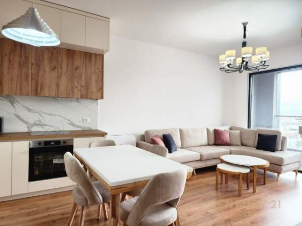 Tirane, jap me qera apartament 1+1+BLK Kati 10, 70 m² 800 Euro (Komuna e Parisit)