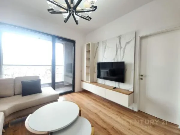 Tirane, jap me qera apartament 1+1+BLK Kati 10, 70 m² 800 Euro (Komuna e Parisit)