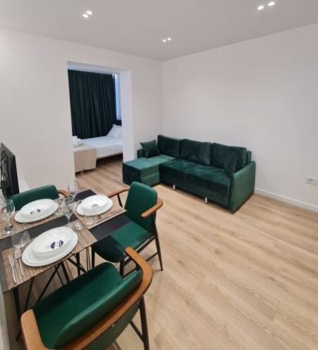 Jepet me qera apartament fantastik, Kati 2, 36 m² 50 Euro, Wi-Fi + AC (ne bllok after sheshit Wilson)