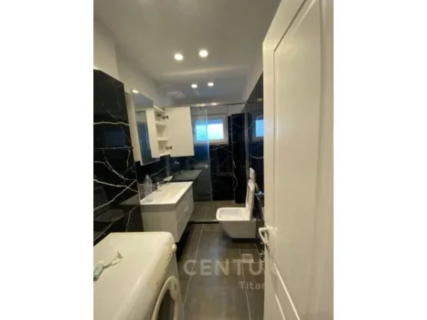 Tirane, jepet me qera apartament 2+1+BLK Kati 4, 69 m² 500 Euro (rruga e Durresit)