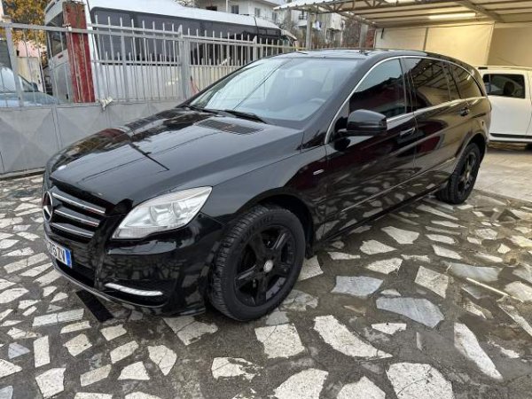 Tirane, shes makine Mercedes-Benz R350 Viti 2010, 9.900 Euro