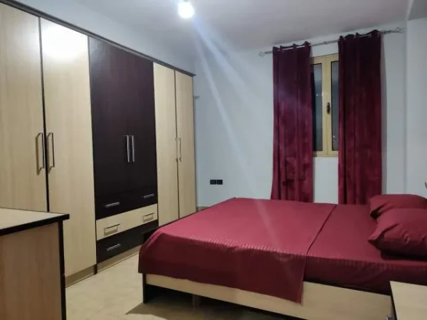 Tirane, shitet apartament 70 m² 77.000 Euro (Fresk)