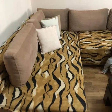 Tirane, jepet me qera apartament Kati 3, 77 m² 400 Euro (Oxhaku)