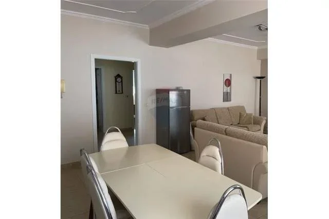 Tirane, jepet me qera apartament 3+1 Kati 6, 137 m² 1.000 Euro (brigada 8)