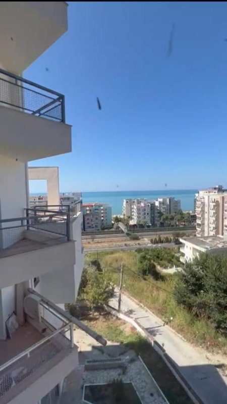 Durres, shitet apartament 2+1+BLK 80 m²  dhe post parkimi (Shkallnur)