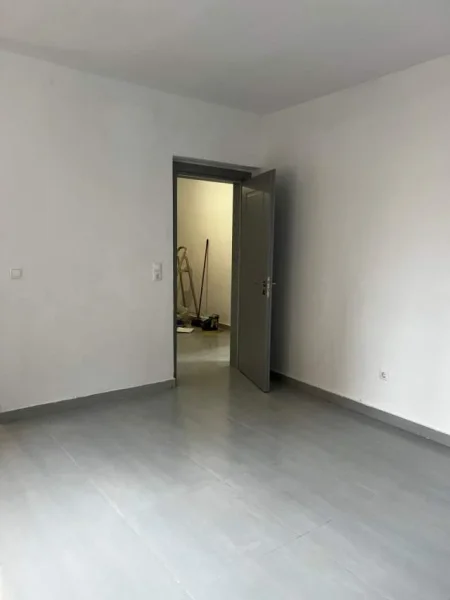 Tirane, jepet me qera apartament 2+1 Kati 4, 80 m² 400 Euro (Rruga Elbasanit)