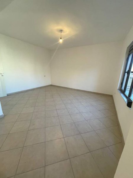 Tirane, shitet apartament 2+1+BLK Kati 5, 89 m²  (pazari i ri)