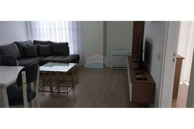 Tirane, jepet me qera apartament 1+1+BLK 70 m² 350 Euro