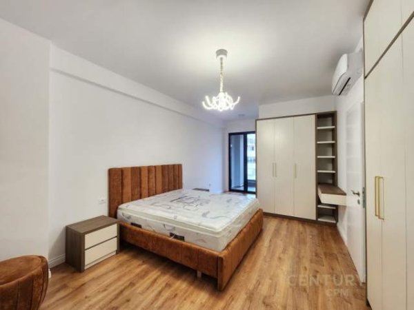 Tirane, jepet me qera apartament 2+1+BLK Kati 6, 116 m² 1.200 Euro (Komuna e parisit)