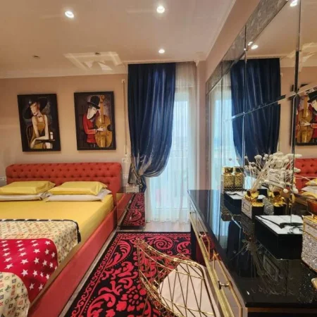 Tirane, jepet me qera apartament 2+1 145 m² (mbrapa Sky Tower)