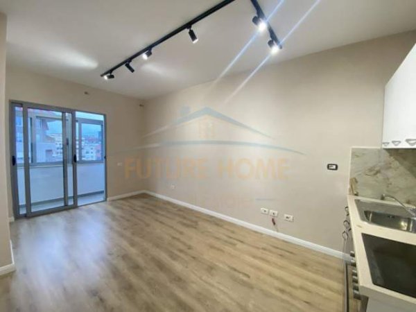 Tirane, shitet apartament 2+1 Kati 7, 106 m² 131.000 Euro (Unaza e Re)