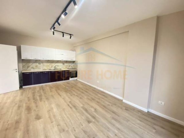 Tirane, shitet apartament 2+1 Kati 7, 106 m² 131.000 Euro (Unaza e Re)