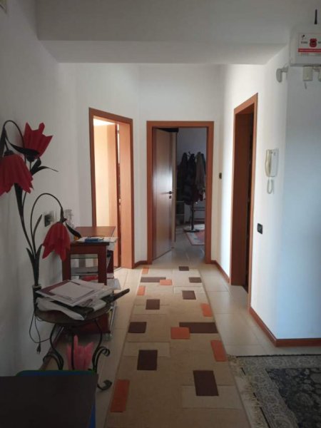 Tirane, shitet apartament 2+1+2wc+Verande,94 m² 120.000 Euro (Shkoze)