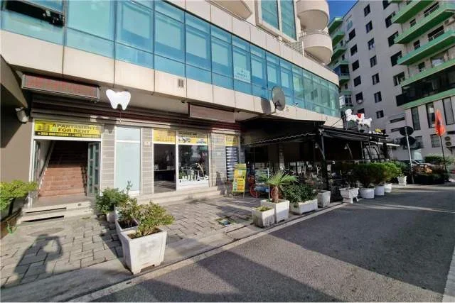 Vlore, shes ambjent biznesi Kati 2, 115 m² 2.200 Euro/m2 (Vlore)