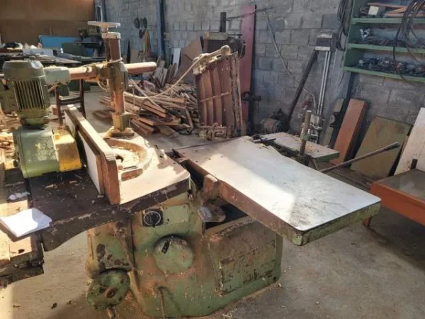 Durres, shitet ambjent biznesi 2.000 m² 100.000  (Durres, Plepa)