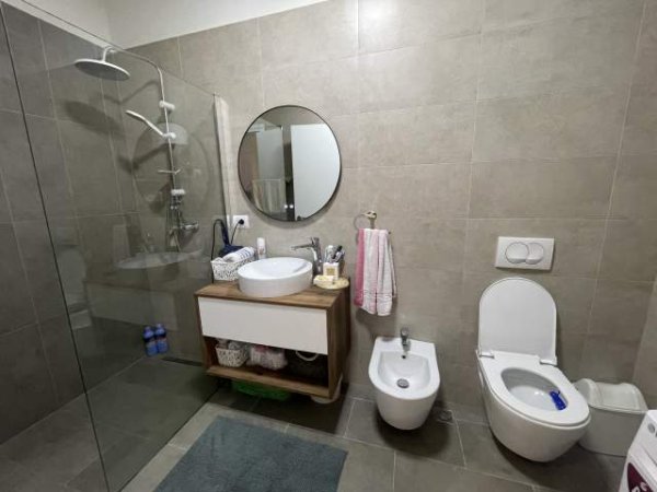 Tirane, shitet apartament 2+1+A Kati 2, 91 m² 250.000 Euro (Rruga Panorama)