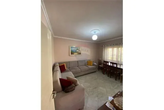 Tirane, jepet me qera apartament 1+1 Kati 5, 57 m² 450 Leke (Perballe Harry Fultz)