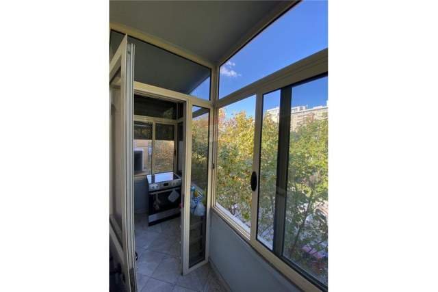 Tirane, jepet me qera apartament 1+1 Kati 5, 57 m² 450 Leke (Perballe Harry Fultz)