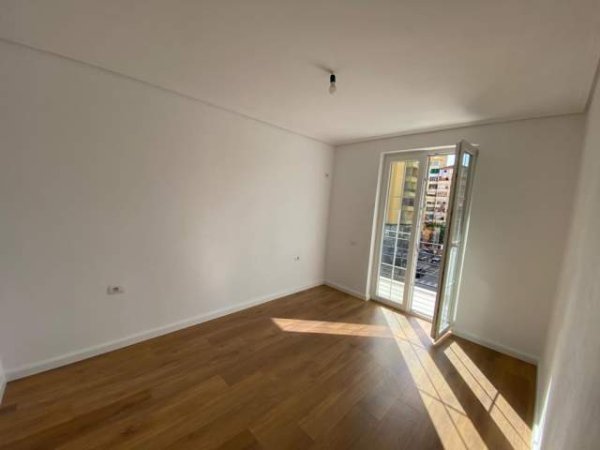 Tirane, shitet apartament 2+1 Kati 4, 66 m² 152.000 Euro (Kryqezimi i Inxhinierise)