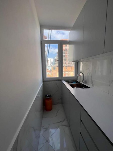 Tirane, shitet apartament 2+1 Kati 4, 82 m² 170.000 Euro (Te Ambulanca nr.9)