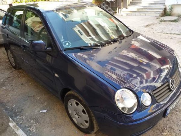 Tirane, shes makine Volkswagen POLO Viti 2004, 2.400 Euro