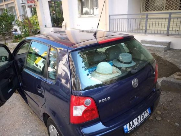 Tirane, shes makine Volkswagen POLO Viti 2004, 2.400 Euro