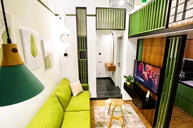 Tirane, shitet apartament 120 m²  (Bllok, buze rruge,)