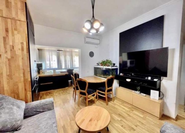 Tirane, shitet apartament 2+1+A+BLK Kati 5, 75 m² 149.000 Euro (Perballe me Kishen Katolike, rruga e Kavajes)