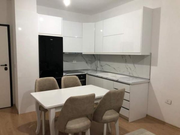 Tirane, shitet apartament 1+1+BLK Kati 1, 113.500 Euro (Don Bosko)