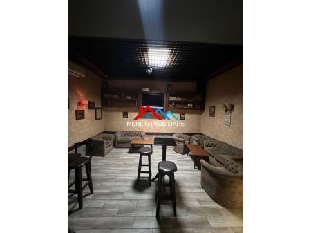 OKAZION : JEPET ME QERA BAR-KAFE NE BULEVARDIN ZOGU 1 NE  PARE BUZE RRUGES.