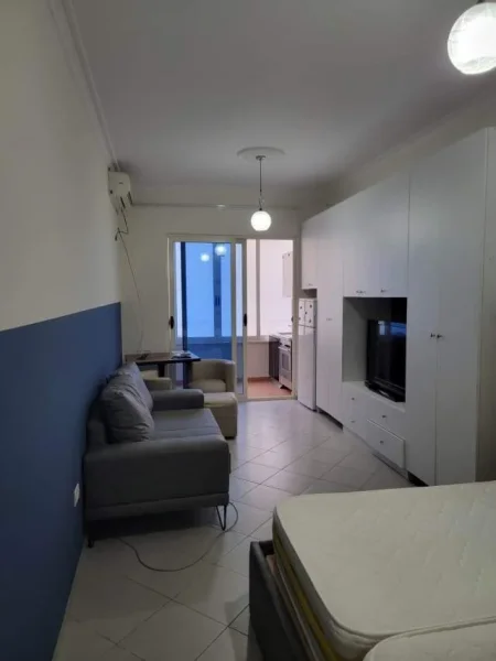 Tirane, jepet me qera apartament Kati 5, 40 m² 32.000 Leke (Teodor keko)