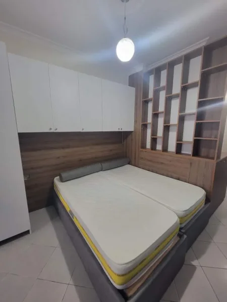 Tirane, jepet me qera apartament Kati 5, 40 m² 32.000 Leke (Teodor keko)