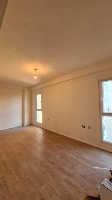 Tirane, shitet apartament 1+1+BLK Kati 4, 79 m² 150.000 Euro (rruga Qemal Stafa)