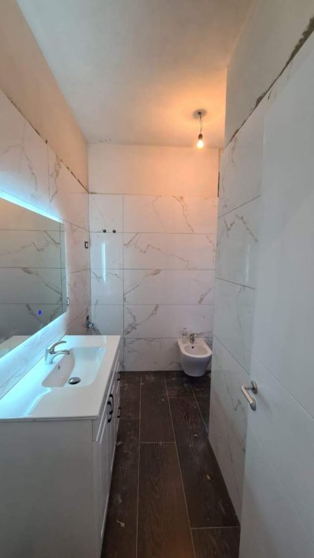 Tirane, shitet apartament 1+1+BLK Kati 4, 79 m² 150.000 Euro (rruga Qemal Stafa)