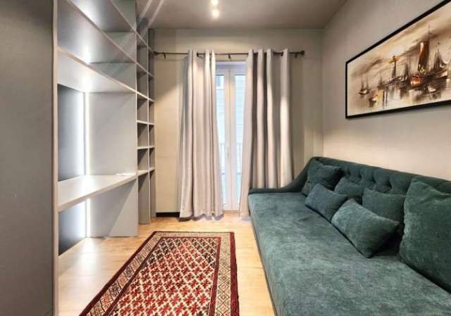 Tirane, jepet me qera apartament 2+1 Kati 1, 110 m² 1.200 Euro (Liqeni i Thate)