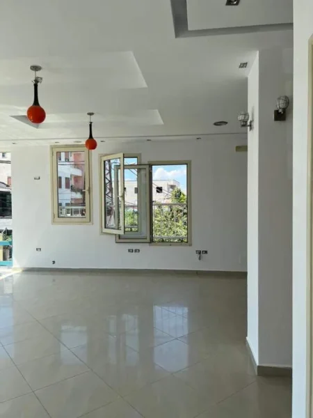 Tirane, jepet me qera 70 m² 50.000 Leke (Jordan Misja)