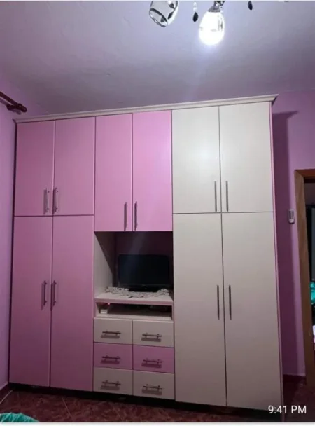 Tirane, jepet me qera apartament 2+1+BLK Kati 1, 100 m² 40.000 Leke (Azem Galica)